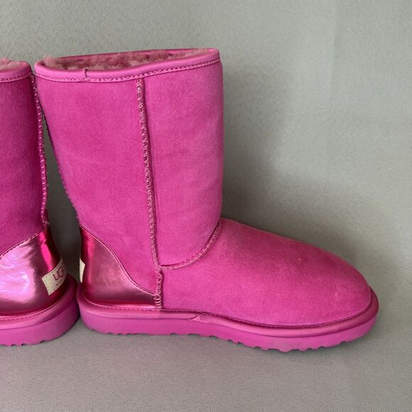 Womens UGG Australia Boots Sz 7 Classic Short PINK Metallic Heel Festival Suede - Picture 8 of 16